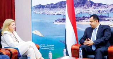 عبد الملك: الميليشيات تعوِّل على الصمت الدولي لاستمرار إرهابها