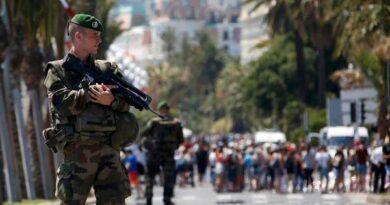 الادعاء الفرنسي يطالب بالسجن 15 عاما للمتهمين بهجوم نيس