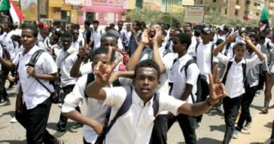 إضراب المعلمين يشل التعليم في السودان