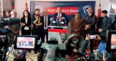 الرئيس التونسي يعلن «حرباً» ضد «المتآمرين على أمن الدولة»