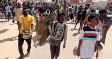 الشرطة السودانية تفرق احتجاجات جديدة رافضة للتسوية السياسية