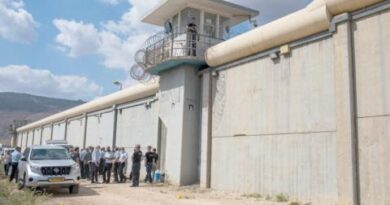 أب فلسطيني لـ3 أطفال يقتل إسرائيليين اثنين  دهساً في القدس
