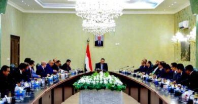 اليمن يدرس خياراته للرد على تصعيد الحوثيين ويتوعد بمعاقبتهم