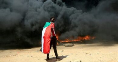الجيش السوداني يشدد على التقيد الصارم بالاتفاق الإطاري