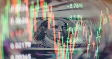 لماذا يتوقع المستثمرون استمرار تراجع الدولار الأميركي؟.. 4 أسباب تكشف السبب