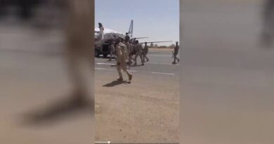بعد السيطرة عليه..شاهد الجيش السوداني في قلب مطار مروي
