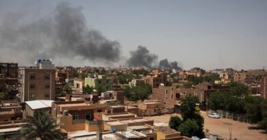 بضمانات أمنية.. فرنسا تبدأ إجلاء مواطنيها من السودان