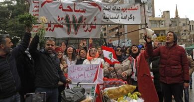 لبنان مهدد بالعزل عن العالم.. أزمة جديدة تعصف بالاتصالات