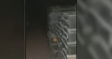 شاهد.. الجيش السوداني يسيطر على مخزن أسلحة ضخم للدعم السريع