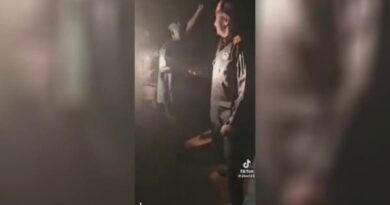 مشاهد للبرهان يتفقد مناطق عسكرية في الخرطوم