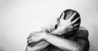 تحدث مع روبوت ذكاء اصطناعي لأسابيع.. وانتحر بظروف غامضة!