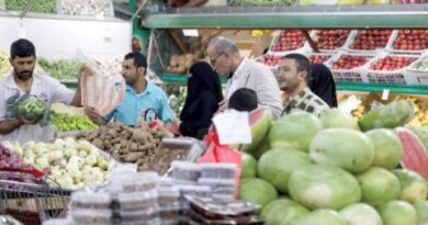 إتاوات حوثية تحرم السكان من الخضار والفاكهة