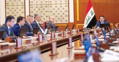 رئيس الوزراء العراقي يحتوي خلافات البيتين السني والكردي