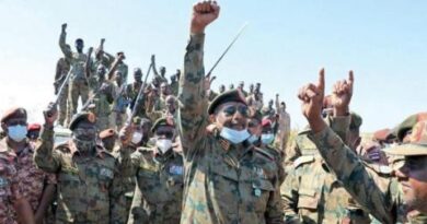 السودان: تحشيد عسكري متبادل في الخرطوم ومروي... وتواصل الوساطات