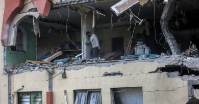 الحرب في غزة: تجربة فقدان المنزل والتشرد يمكن أن تكون مدمرة للصحة النفسية.