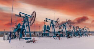 أسعار النفط تتراجع وسط تعاملات حذرة قبل بيانات التضخم الأميركية