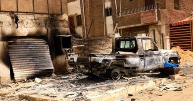 أزمة السودان تدخل يومها الـ24.. والجيش يدعو المواطنين لتجنب مناطق الاشتباكات