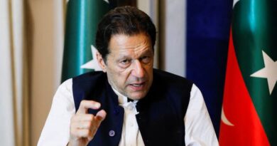 بعد توقيف عمران خان.. واشنطن ولندن تدعوان لاحترام القانون