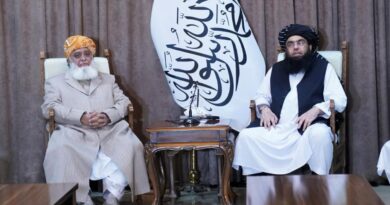 هل ينجح المولوي فضل الرحمن في مصالحة أفغانستان وباكستان؟