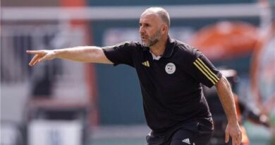 فراق رسمي بين بلماضي ومنتخب الجزائر