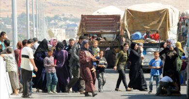 مركز حقوقي: انتهاكات خطيرة تطال اللاجئين السوريين بلبنان خلال ترحيلهم
