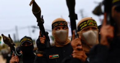 إسرائيل تطارد "القيادي الشبح" الناجي من انفجارات دمشق