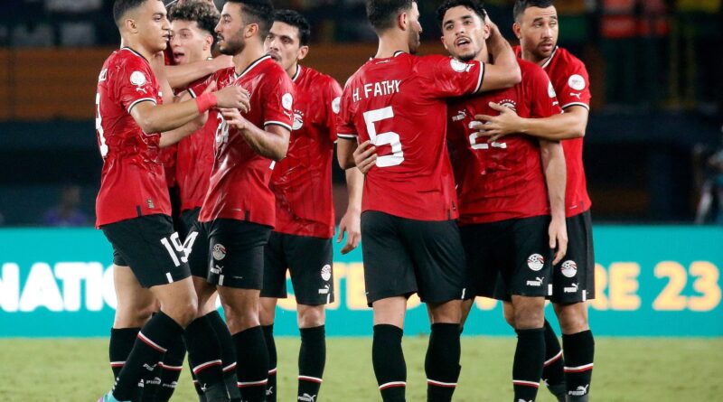 شاهد.. تعادل مثير بين مصر وغانا وصلاح يخرج مصابا