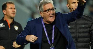 الاتحاد العماني يقيل إيفانكوفيتش مدرب المنتخب بعد الخروج المخيب من كأس آسيا