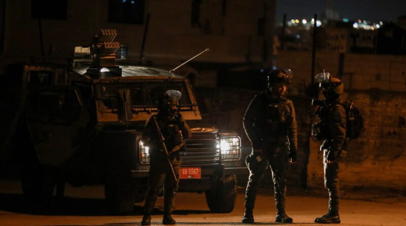 الاحتلال يقتحم بلدات بالضفة وفرنسا تدعو لوقف عنف المستوطنين