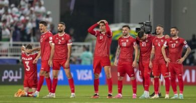 بعشرة لاعبين.. إيران تقهر سوريا