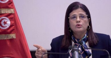 تونس تقول إنها طلبت تمويلا مباشرا من المركزي لسداد ديون خارجية عاجلة