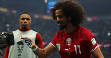 أكرم عفيف يكشف سبب احتفاله الطريف بأهدافه في مرمى الأردن
