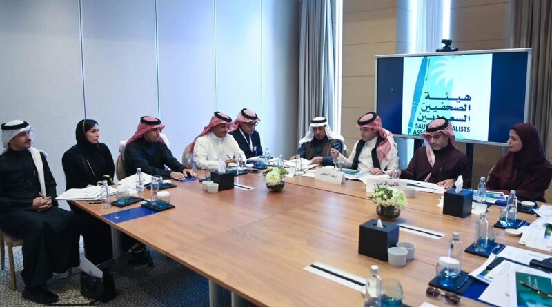 الصحافة السعودية تدافع عن موقعها في المؤشرات الدولية