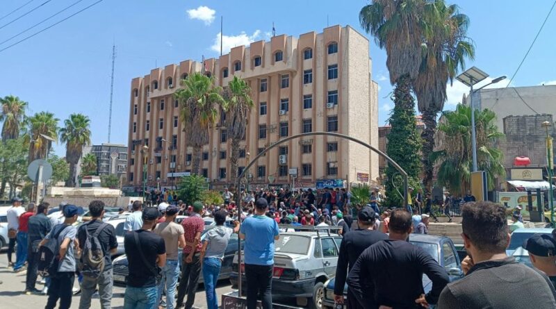 مقتل سوري باحتجاجات مناهضة للأسد في السويداء