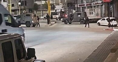 الاحتلال يقتحم الخليل ويفجر منزل الشهيد حسن قفيشة