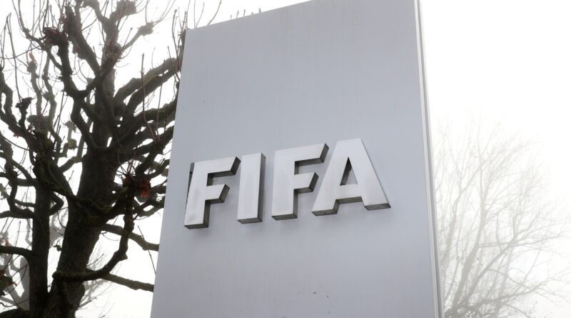 إيران تطالب الفيفا بإيقاف الاتحاد الإسرائيلي