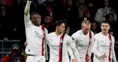 ميلان وبنفيكا يتأهلان لثمن نهائي الدوري الأوروبي