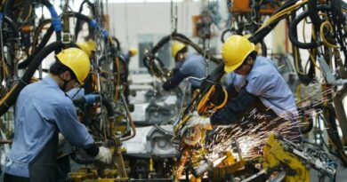 الصين تحدد هدف نمو اقتصادي بنسبة 5% لعام 2024