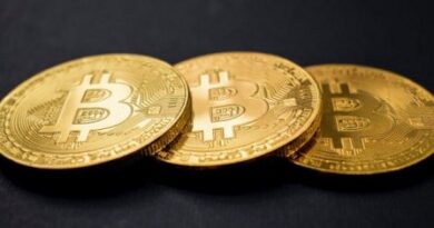 البيتكوين تحطم حاجز الـ1.35 تريليون دولار في القيمة السوقية