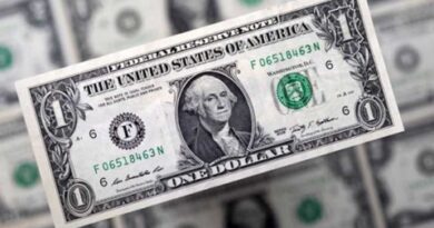 انخفاض الدولار مع تراجع عوائد سندات الخزانة الأميركية بعد تصريحات باول حول الفائدة