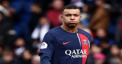 ديشان: تقليص مشاركة مبابي مع سان جيرمان ربما تفيد منتخب فرنسا