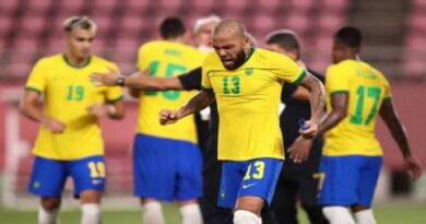 المنتخب البرازيلي يخرج عن صمته بعد إدانة داني ألفيش وروبينيو