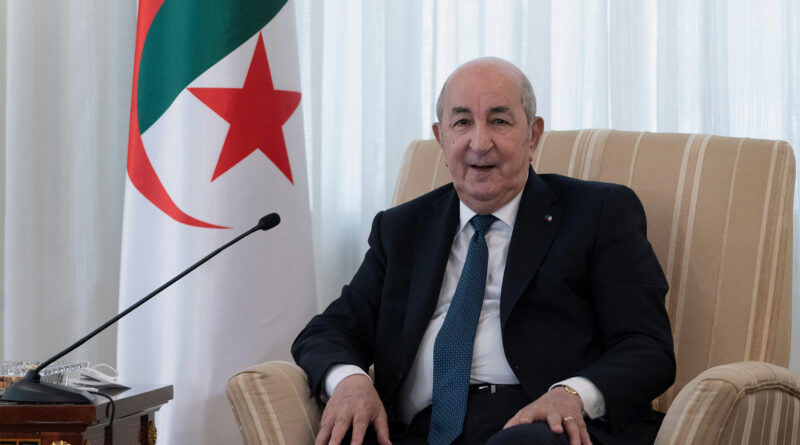 الجزائر تسعى للحفاظ على النمو والرئيس يتعهد بخفض التضخم