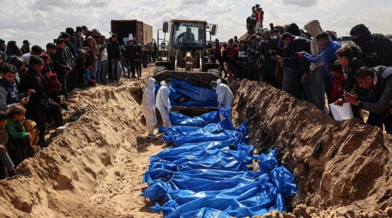 إسرائيل تعيد 47 جثة لغزة بعد فحصها بحثاً عن رهائن