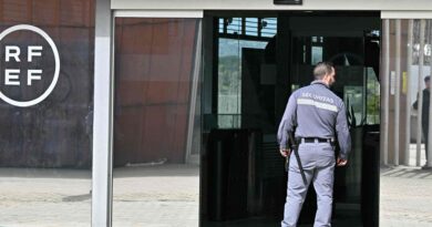 الفساد يضرب الكرة الإسبانية والمنتخب يسعى لتحسين صورتها