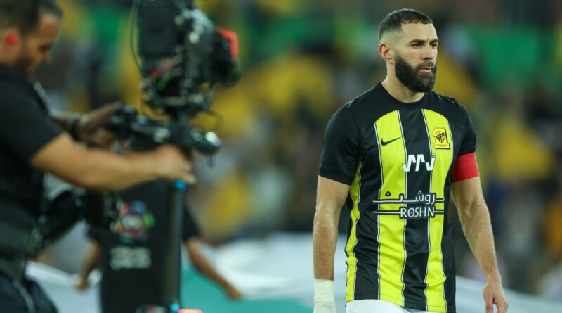 بنزيمة يوضح أسباب تراجع مستواه مع الاتحاد السعودي