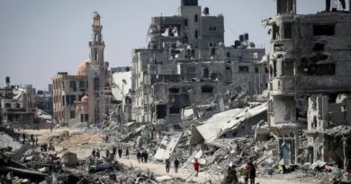 موجات نزوح جديدة من شمال غزة وقصف متواصل على رفح