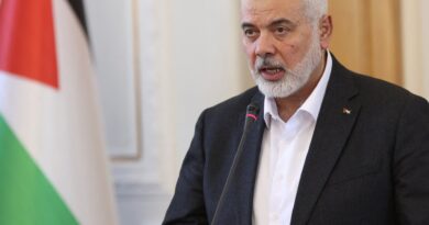 أولمرت: اغتيال أبناء هنية سيضر بسمعة إسرائيل